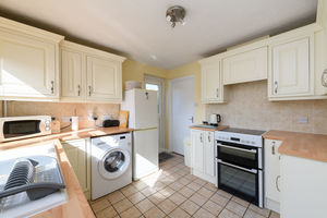 Kitchen- click for photo gallery